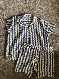 Matching men’s shorts and collared t shirt size 3x