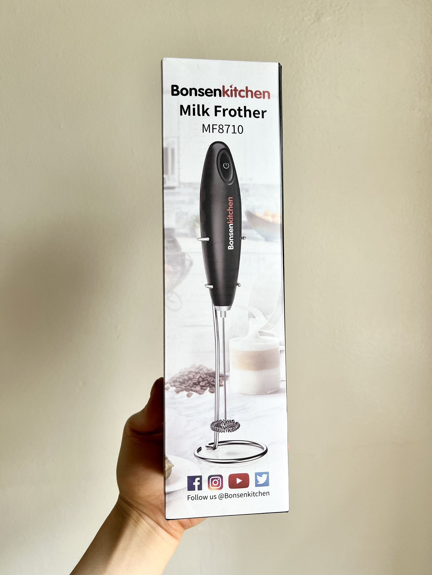 NEW IN BOX Rae Dunn FROTH Electric Milk Frother White Stainless Almond  Milk for Sale in Paramount, CA - OfferUp