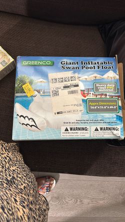 Giant Inflatable Swan Pool Float 