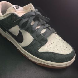 Snakeskin Green Dunks Size 10.5
