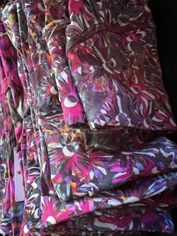 LULULEMON Size 2 And 0 Only One Color 