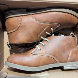 Thereabouts Boys "Mason" Flat Heel Boots in Cognac Size 4M