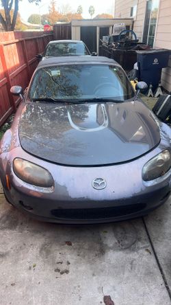 2007 Mazda MX five runs in drive