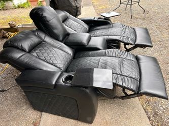 Mor Furniture Power Reclining Theater Seating Sofa – LED Lights – USB – Cupholders