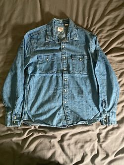 Levi Denim Button Up Shirt size Medium