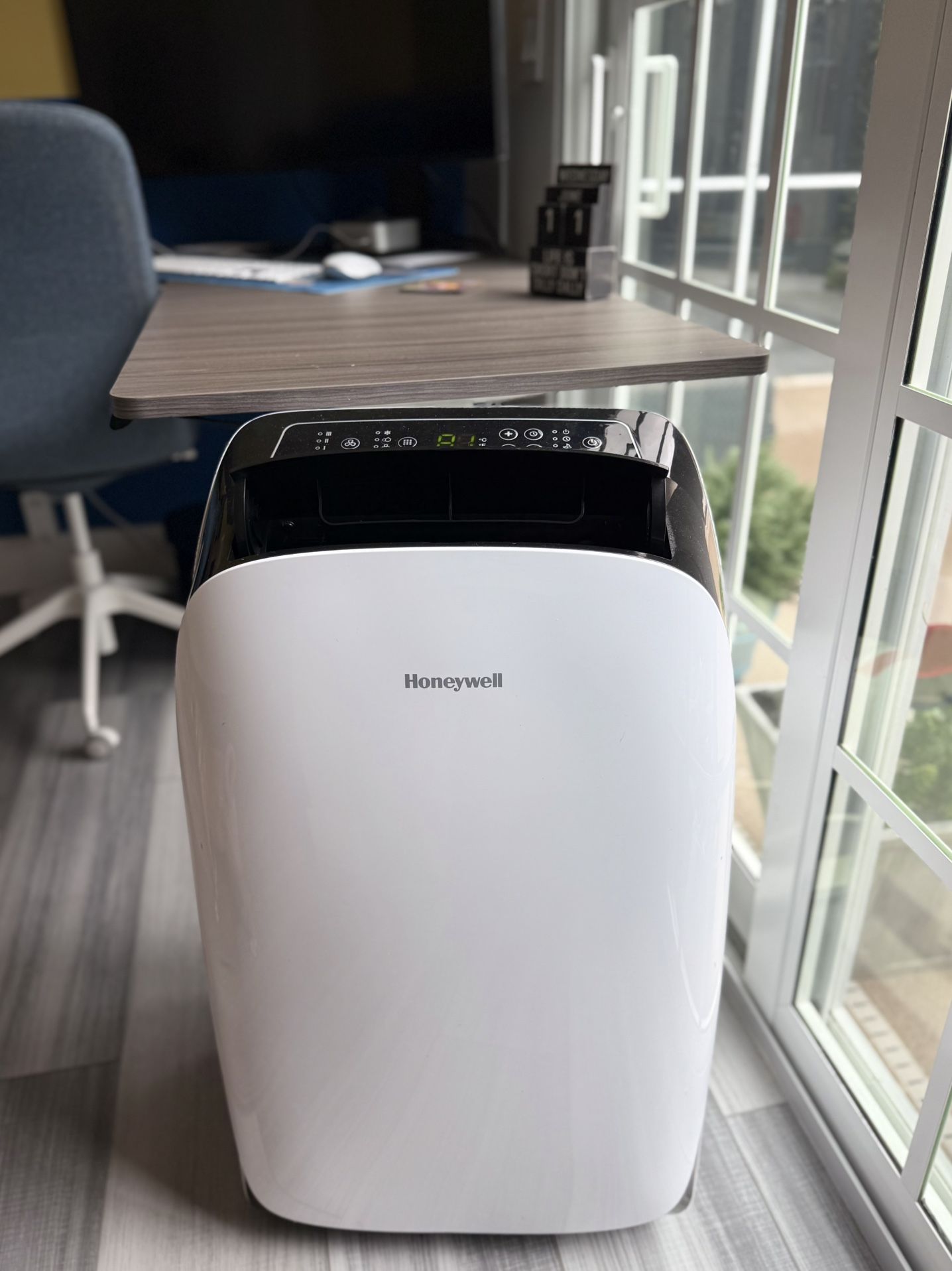 Honeywell Portable AC 10,000 BTU for Sale in Pompano Beach, FL - OfferUp
