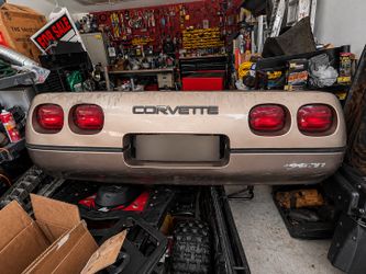1988 corvette rear