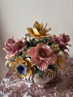 Vintage porcelain floral centerpiece set 🌸✨