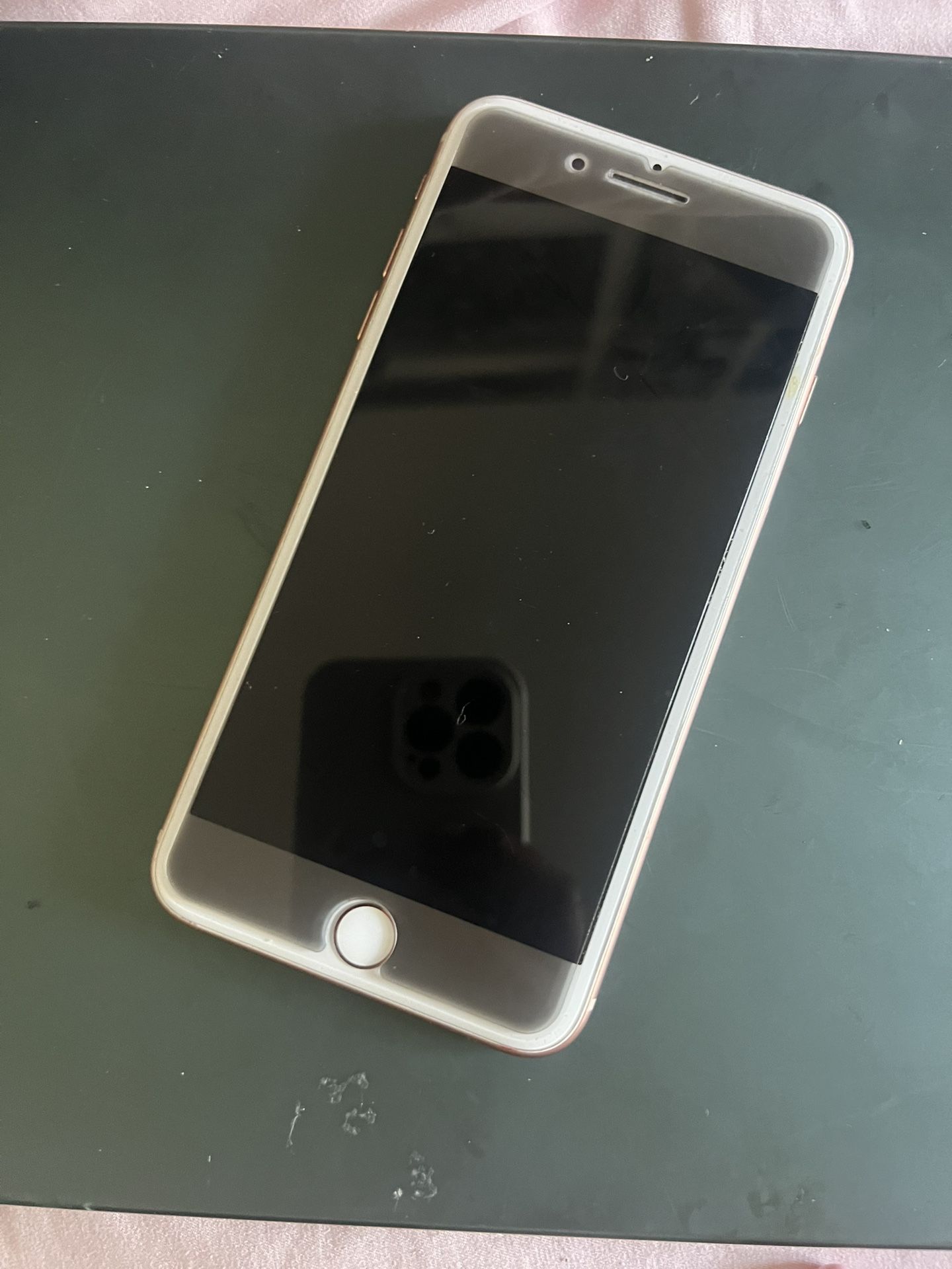 iPhone 8 Plus 