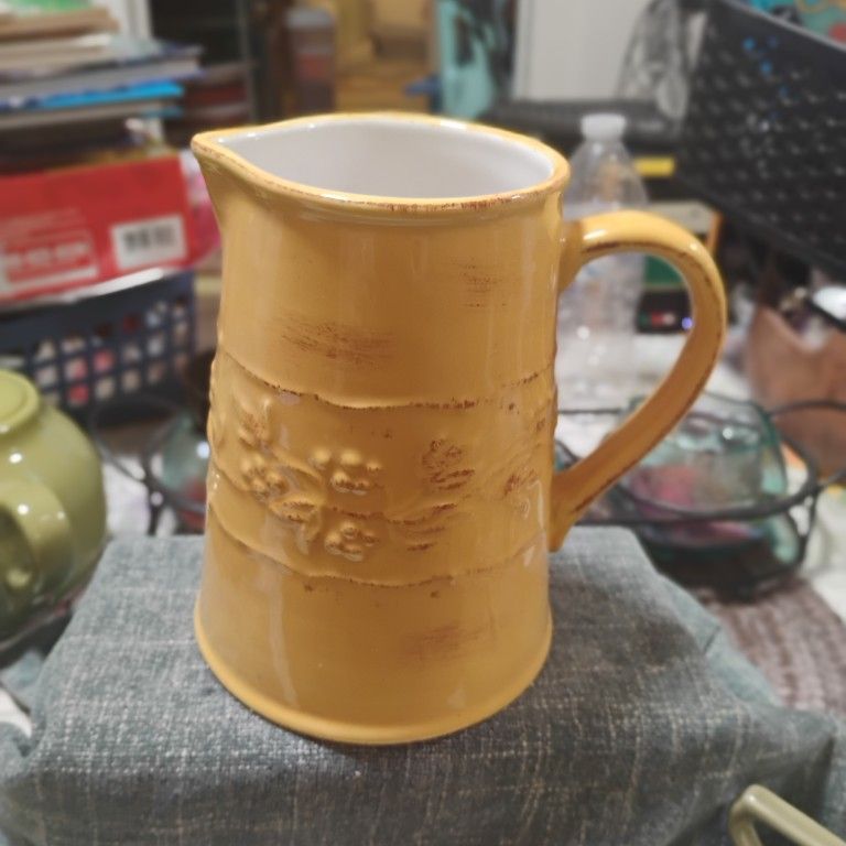 Vintage creamer pitcher from FTD ( Florist's Transworld Delivery)