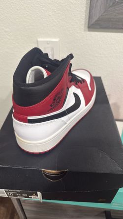 Air Jordan 1 Mid