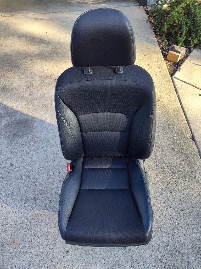 2016 Honda Accord Driver's Side Seat