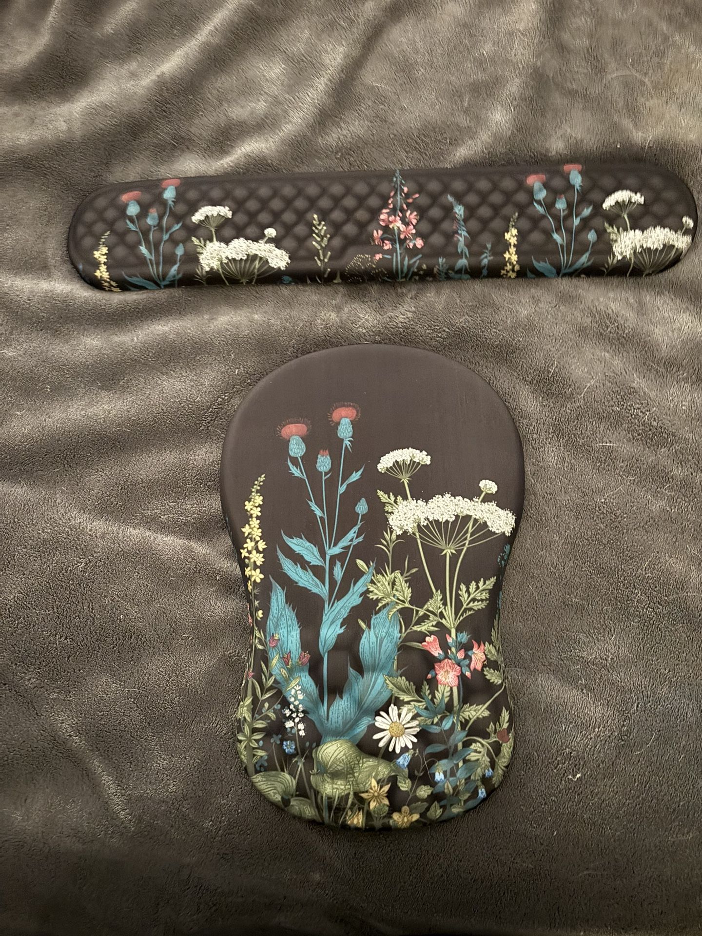 Mouse Pad and Wrist Support