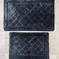 2 Gray Bath Memory Foam Mats and Shower Rugs, Large 20" x 30.5", Small 17" x 24", Non Slip Latex Free Plush Microfiber. Comfortable.Maximum Absorbency