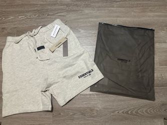 Light oatmeal Essentials Shorts