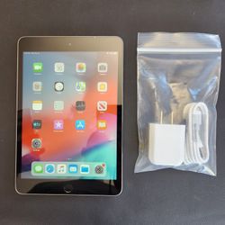 Apple iPad Mini 3 - Wifi - Like New 