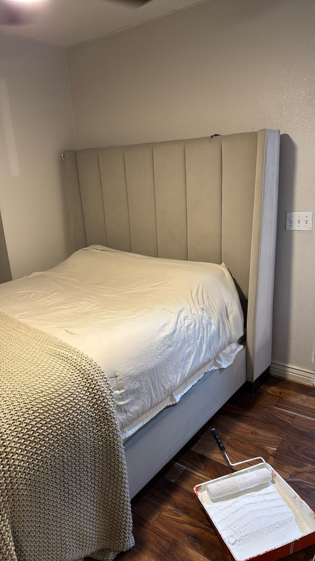 Queen Bed Frame 
