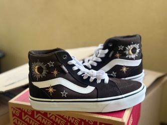 Vans Women's Filmore Hi Sneaker, Embroidery Celestial Turkish Coffee, 7 WomensUS