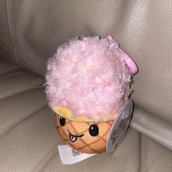 Giggle Scape Pink Ice Cream Clip-On Plush NWT Backpack Bag Charm Fun Cute Food