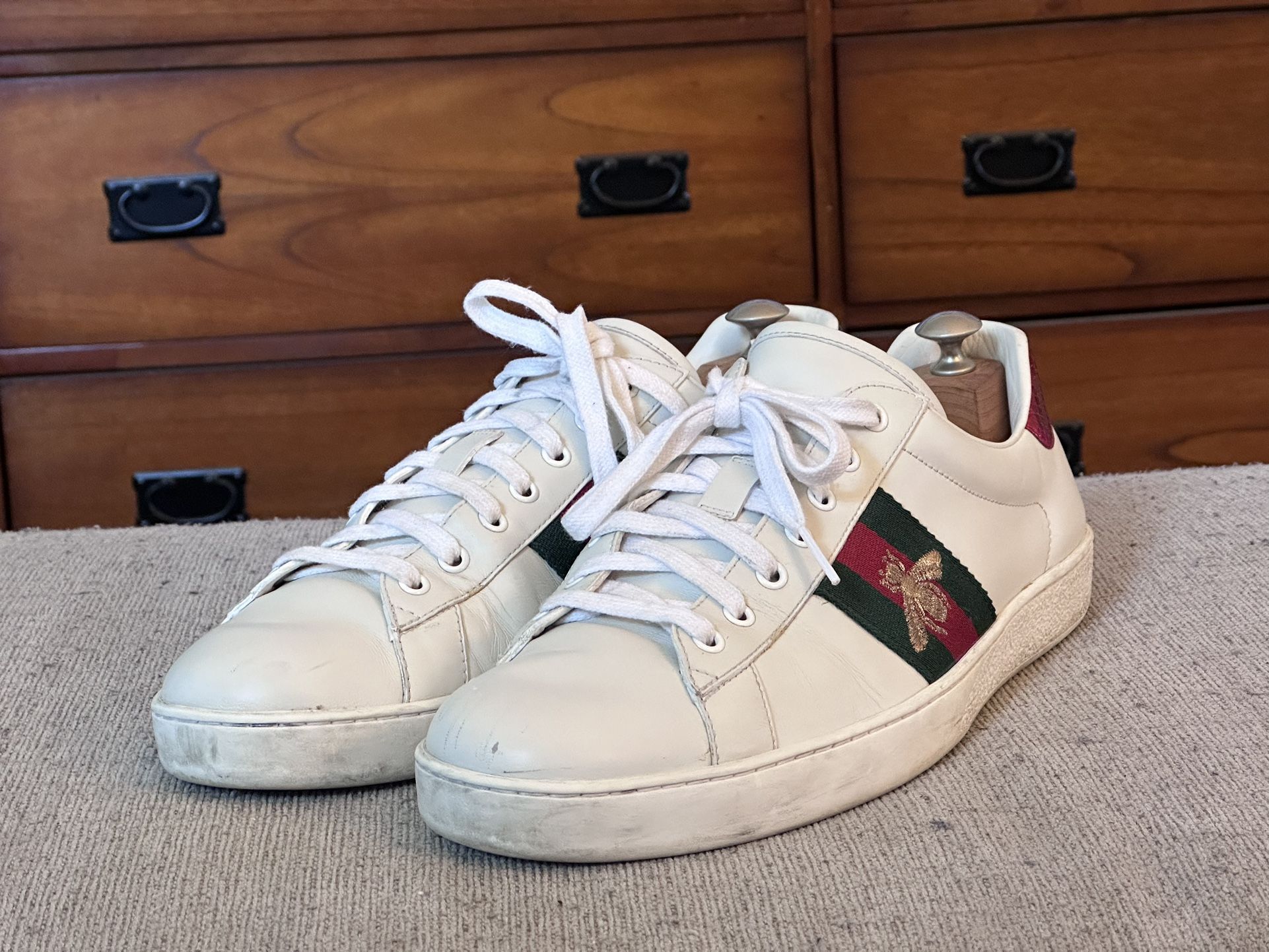 Gucci Ace Embroidered Bee Men’s White White Leather Sneakers Size 12