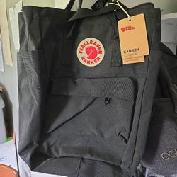 Fjallraven Kanken Bag