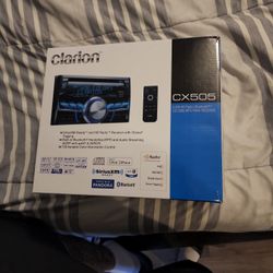 Clarion Radio