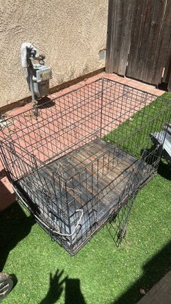 Dog crate small to medium