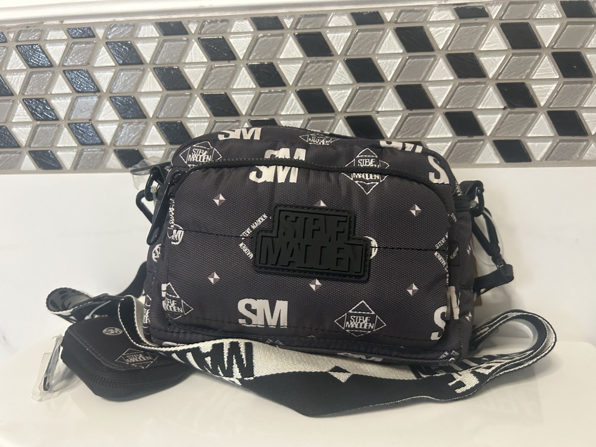 Steve Madden New Purse w Tag