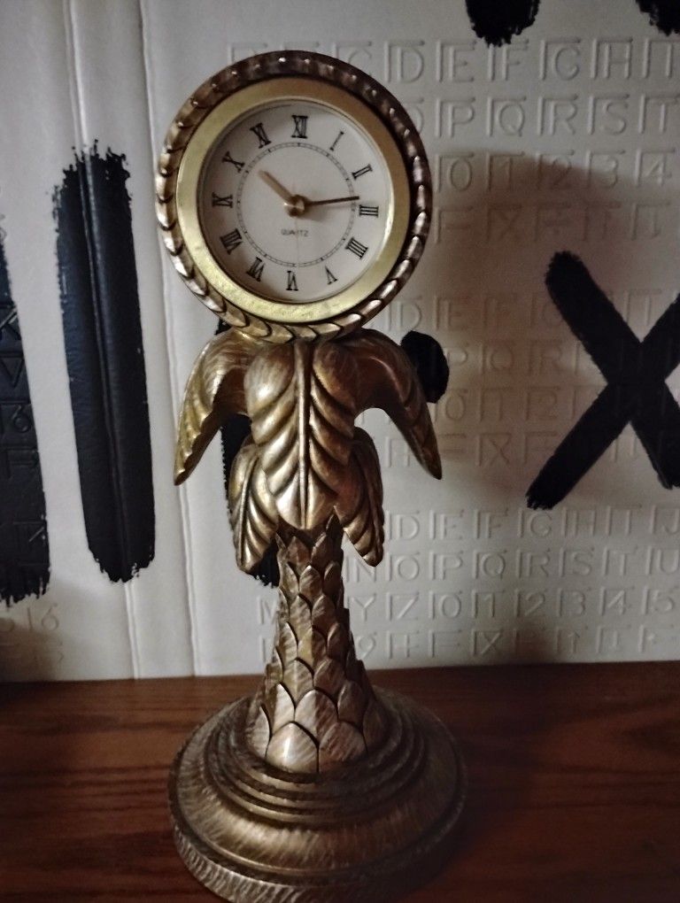 Antique Quartz Desk Clock