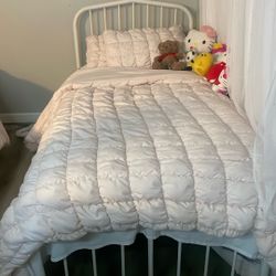 2 Metal Twin Sized Bed White 