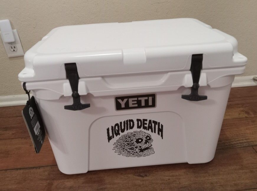 Yeti Tundra 35 Hard Cooler