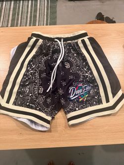 Padres shorts mens size small