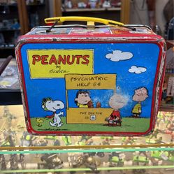 Vintage 1965 Peanuts Lunch Box