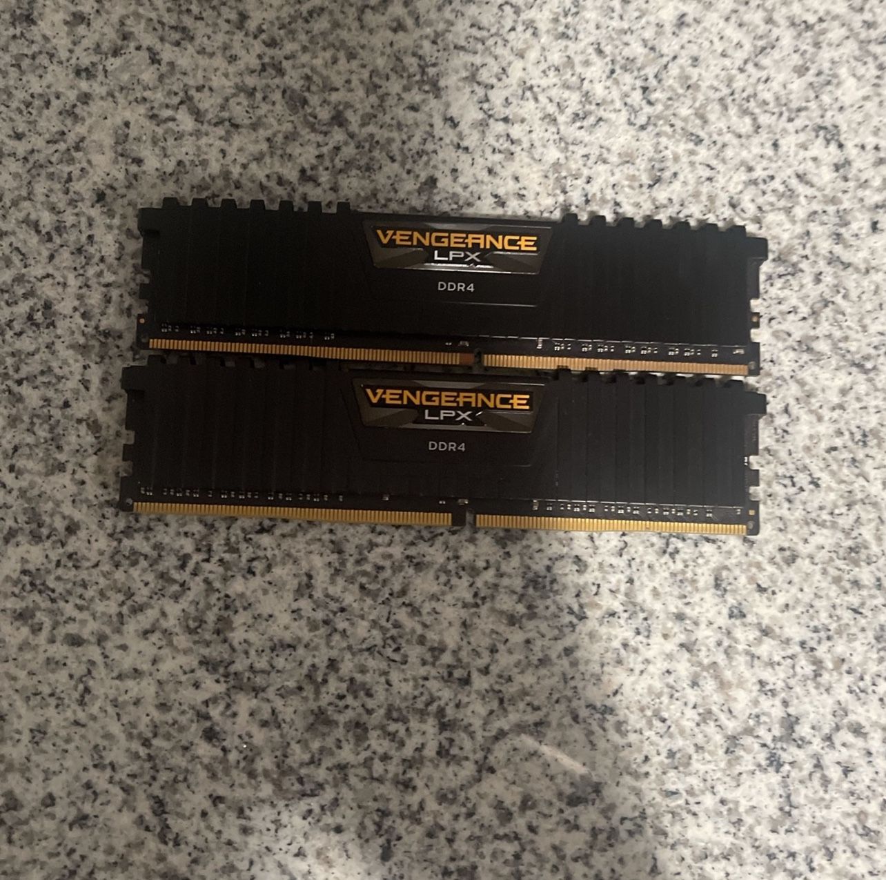 Corsair Vengeance DDR4 RAM 16GB 2400MHZ