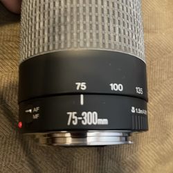 Canon Zoom Lens EF 75-300mm 1:4-5.6
