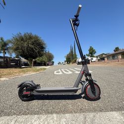 Electric scooter