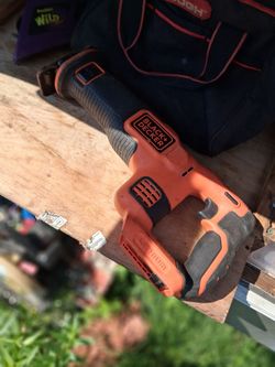 Black and decker saw
