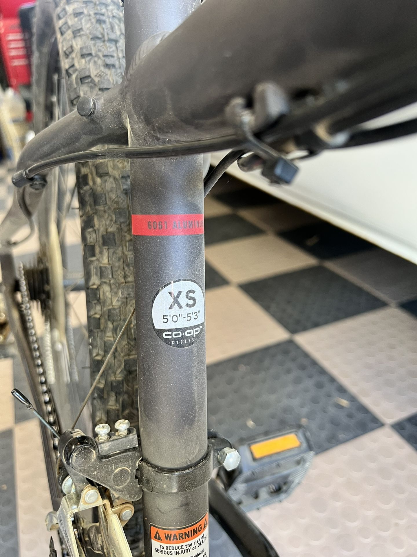 CO-OP Medium Mountain bike