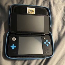  2Ds XL Mariokart Edition+ Games and accessories