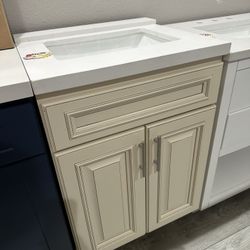 Bathroom vanity 24 inch 