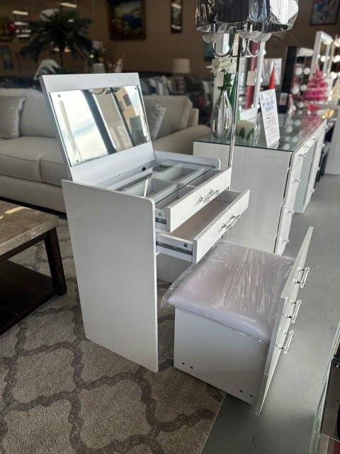 Modern High-Gloss Vanity Set ๐๐ช