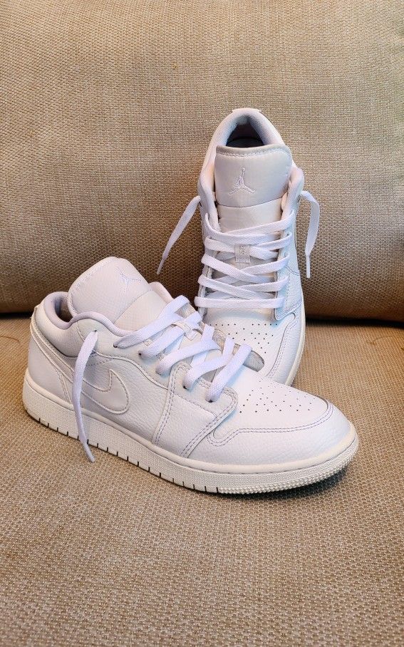 7Y Air Jordan 1 Low GS