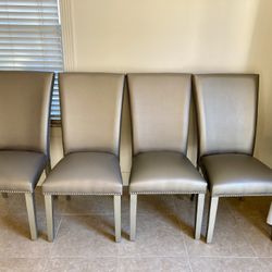 4 Dining Chairs