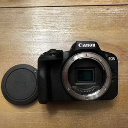 Canon EOS R50 Mirrorless Camera 