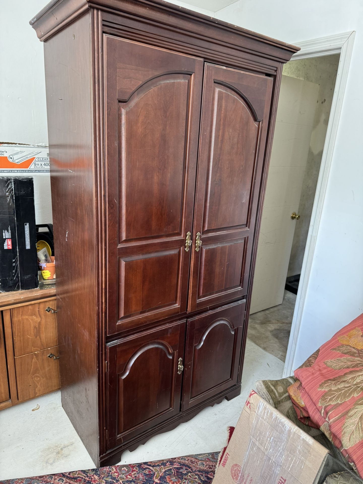 Arhaus Media Armoire regular