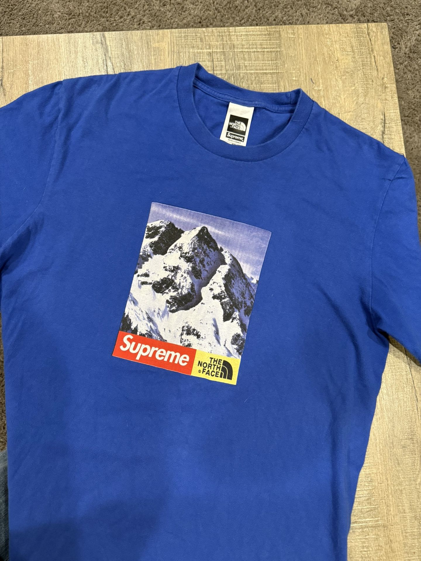 supreme x the north face mountain tee!! size M