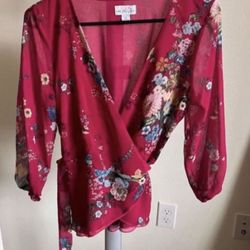Ladies Blouse Size XS - Pickup From Northridge Area 