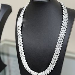 Solid 925 Silver Cuban Link Vvs Moissanite 