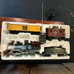 Bachmann’s Big Hauler G Scale Train Set  Radio Controlled 