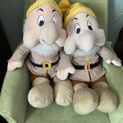 Large Classic Disney Sneezy Dwarf Plush Dolls